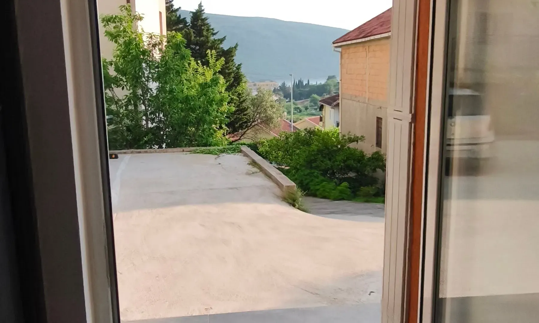 Prodaja, dvosoban stan, 57m², Đenovići, Herceg Novi