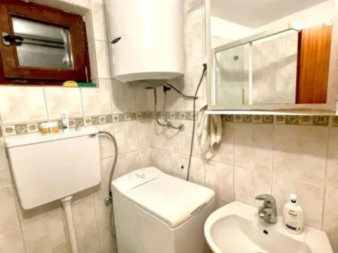 Rent, one bedroom apartment, 40m², Vračar Sve Podlokacije, Beograd - image 7