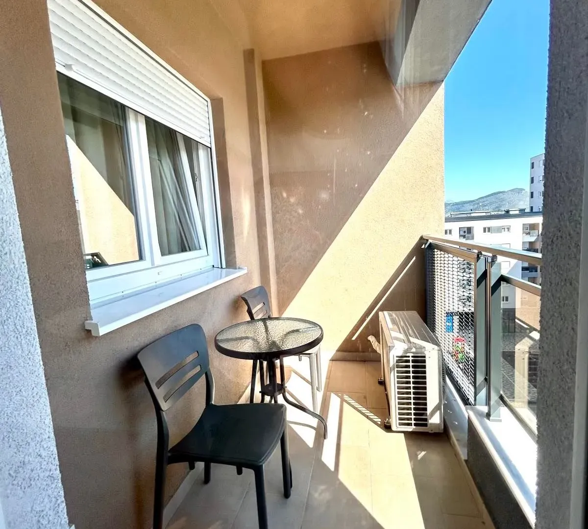 Izdavanje, jednosoban stan, 47m², Stari Aerodrom, Podgorica