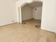 Izdavanje, poslovni prostor, 160m², Centar, Podgorica - image 3