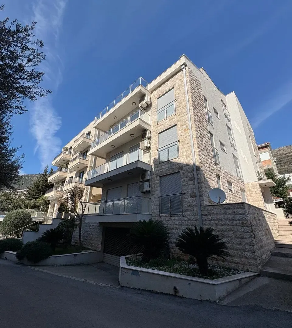 Prodaja, trosoban stan, 171m², Petrovac, Budva