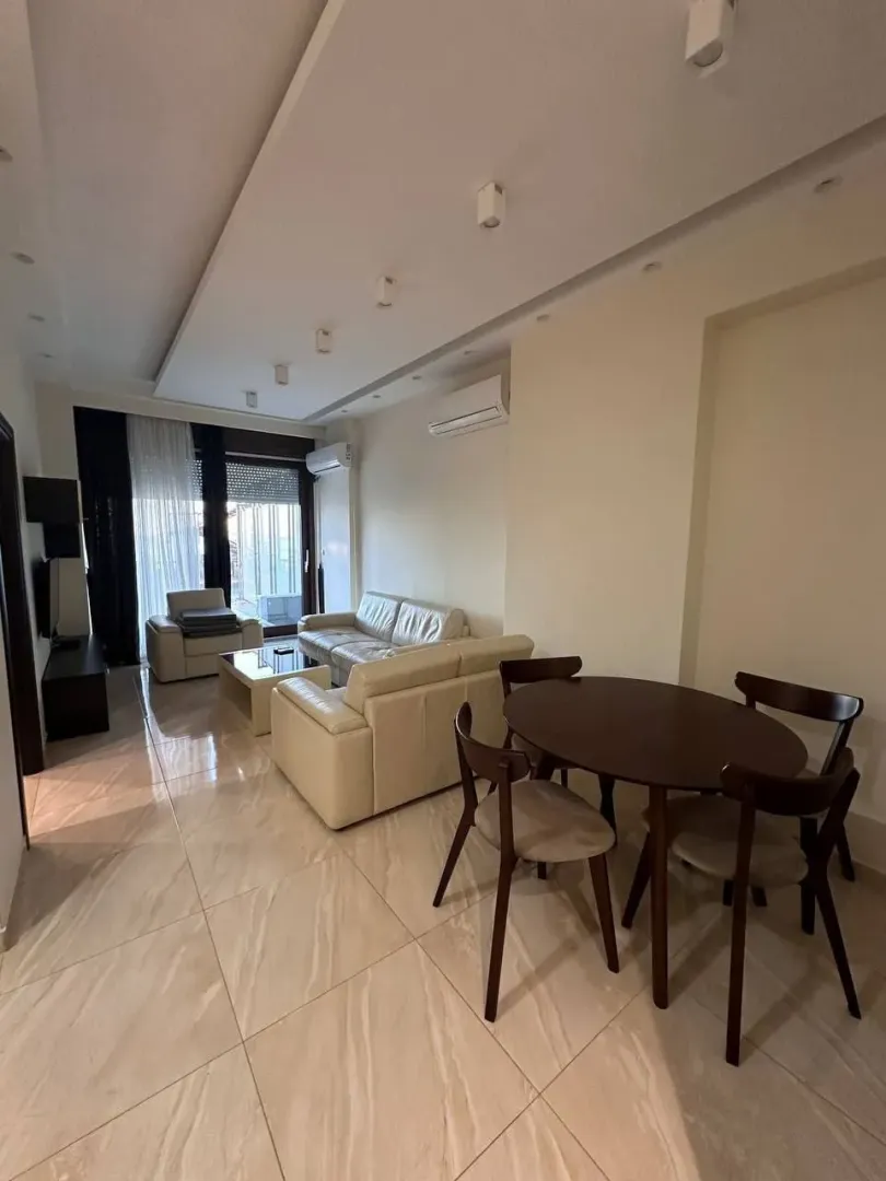 Sale, one bedroom apartment, 80m², Bečići, Budva