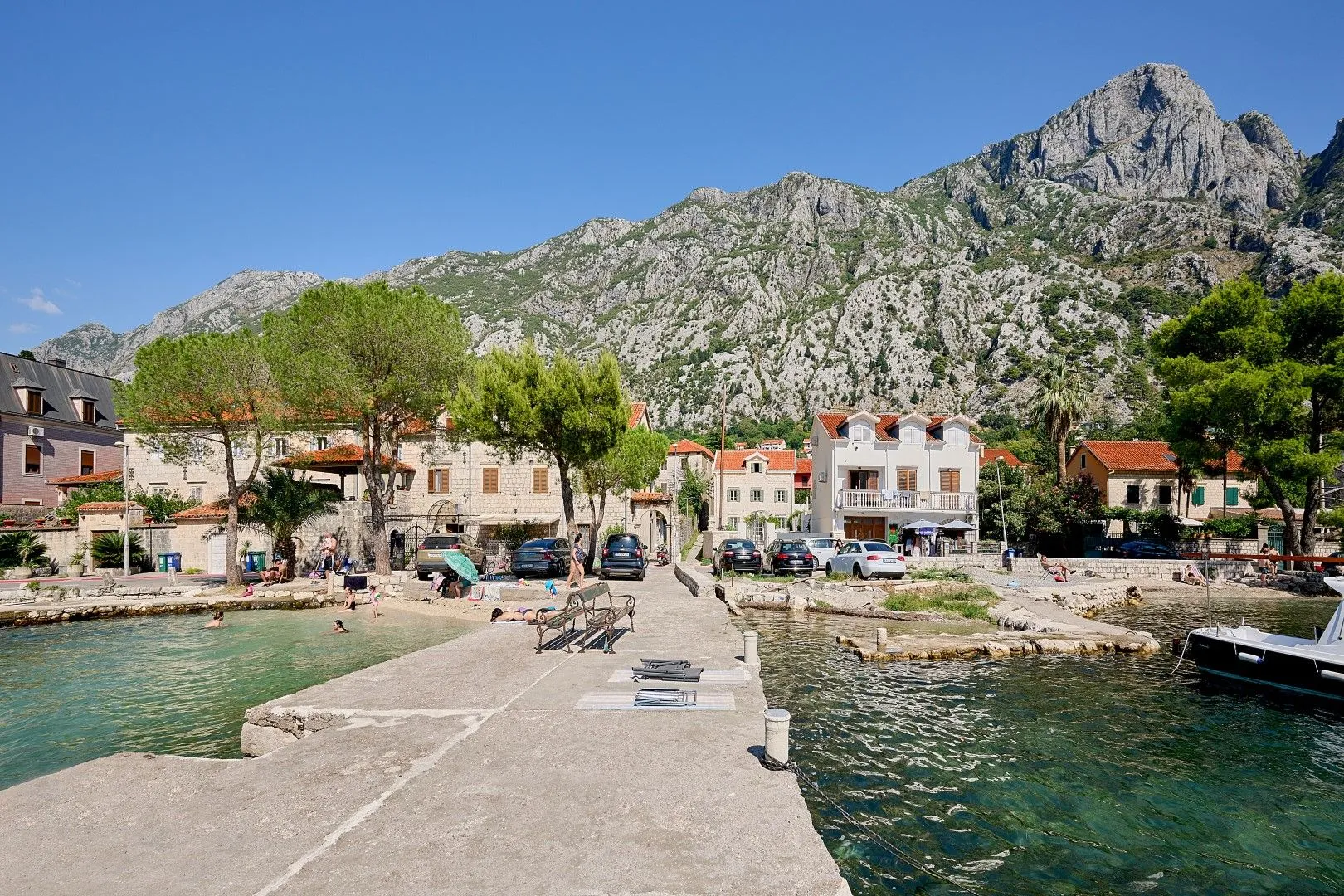 Rent, house, 200m², Dobrota, Kotor
