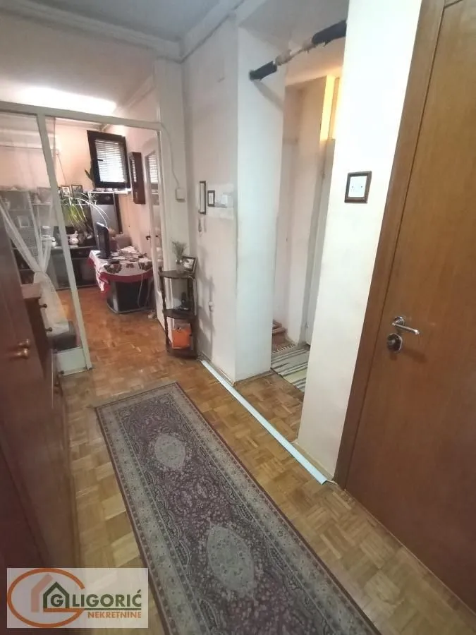 Sale, apartment, 100m², Labudovo Brdo, Beograd