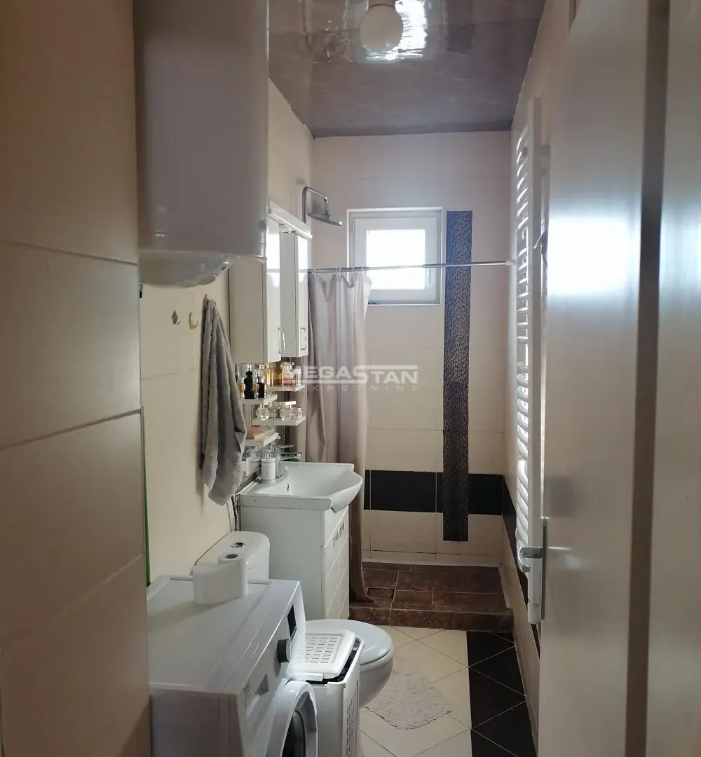 Prodaja, trosoban stan, 80m², Karaburma, Palilula Sve Podlokacije