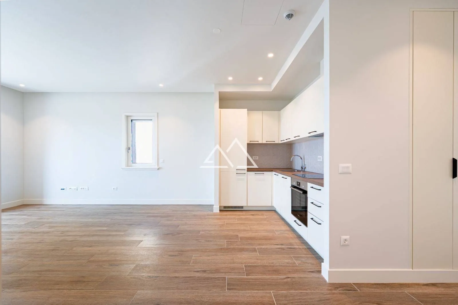 Prodaja, dvosoban stan, 94m², Luštica Bay, Tivat