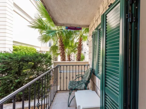 Prodaja, kuća, 400m², Dobrota, Kotor - image 21