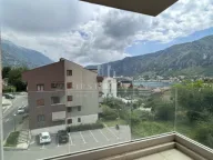 Sale, four bedroom apartment, 106m², Dobrota, Kotor - image 1