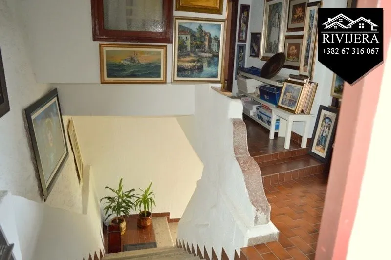 Prodaja, četvorosoban stan, 177m², Centar, Herceg Novi