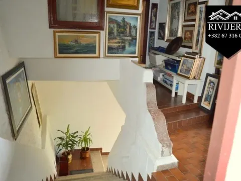 Prodaja, četvorosoban stan, 177m², Centar, Herceg Novi - image 9