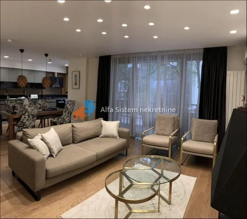 Rent, three bedroom apartment, 91m², Stari Grad, Beograd