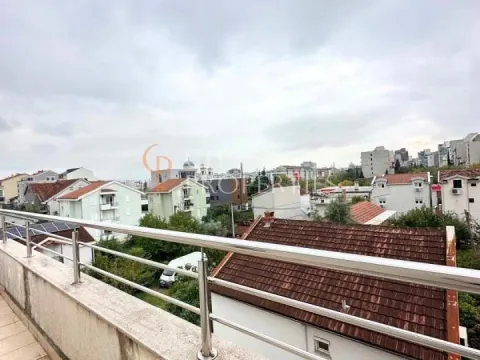 Izdavanje, stan, 120m², Dalmatinska ulica, Podgorica - image 11