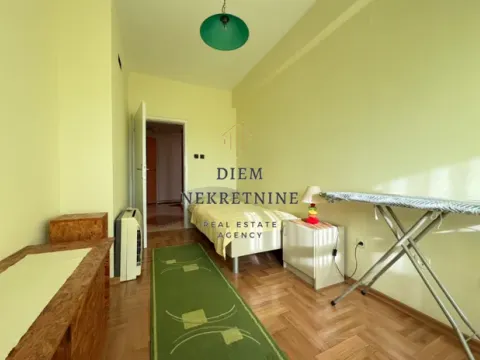 Rent, two bedroom apartment, 76m², Podgorica, Crna Gora - image 5