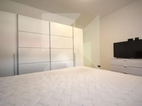 Rent, three bedroom apartment, 130m², Dalmatinska ulica, Podgorica - image 13