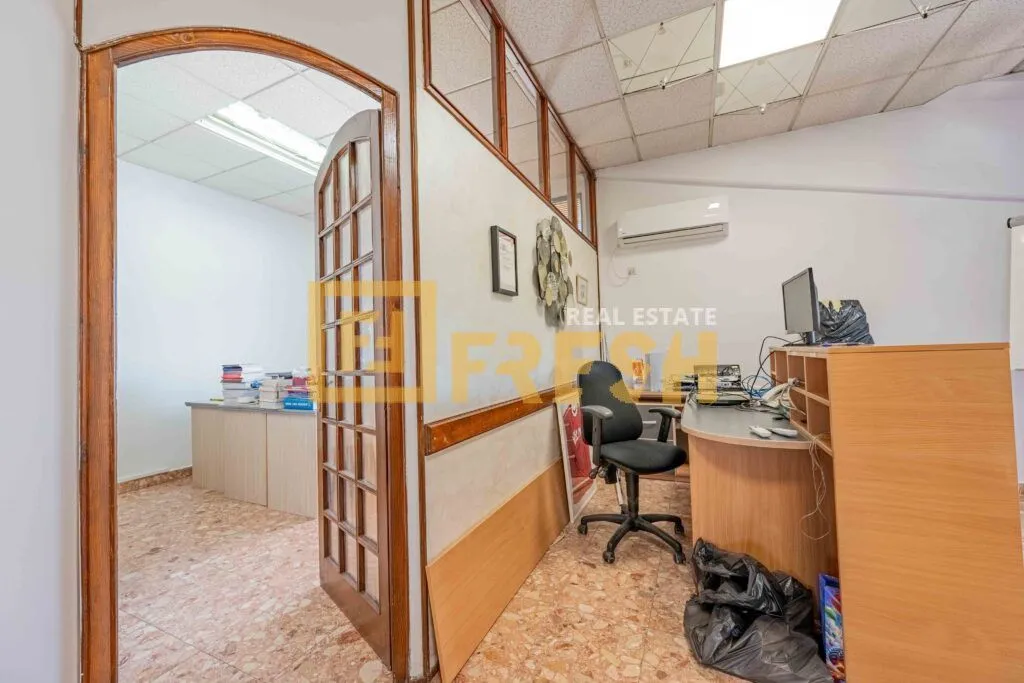 Sale, office space, 106m², Stari Aerodrom, Podgorica