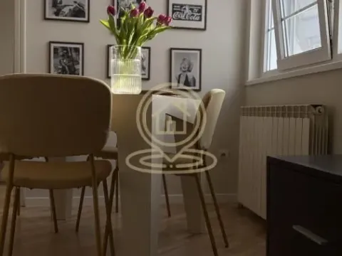 Rent, two bedroom apartment, 46m², Kalenić Pijaca, Vračar Sve Podlokacije - image 3