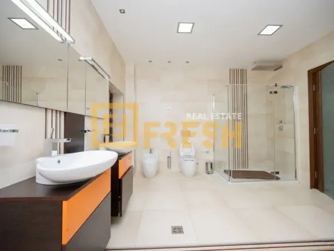 Rent, house, 380m², Mareza, Podgorica - image 60