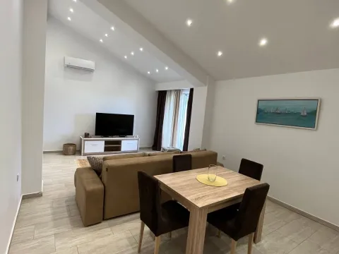 Izdavanje, jednosoban stan, 55m², Kava, Tivat - image 7