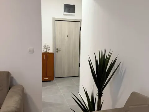 Rent, studio apartment, 37m², Malo Brdo, Podgorica - image 4