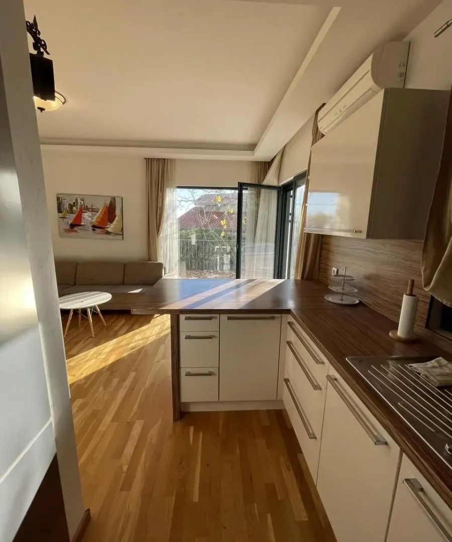 Prodaja, kuća, 201m², Topla, Herceg Novi