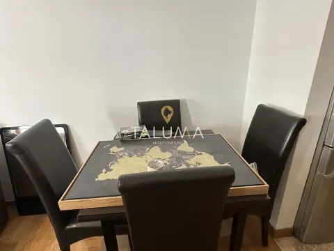 Prodaja, dvosoban stan, 55m², Stari Aerodrom, Podgorica - image 9