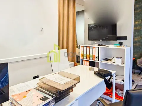 Prodaja, poslovni prostor, 35m², Stari Aerodrom, Podgorica - image 4