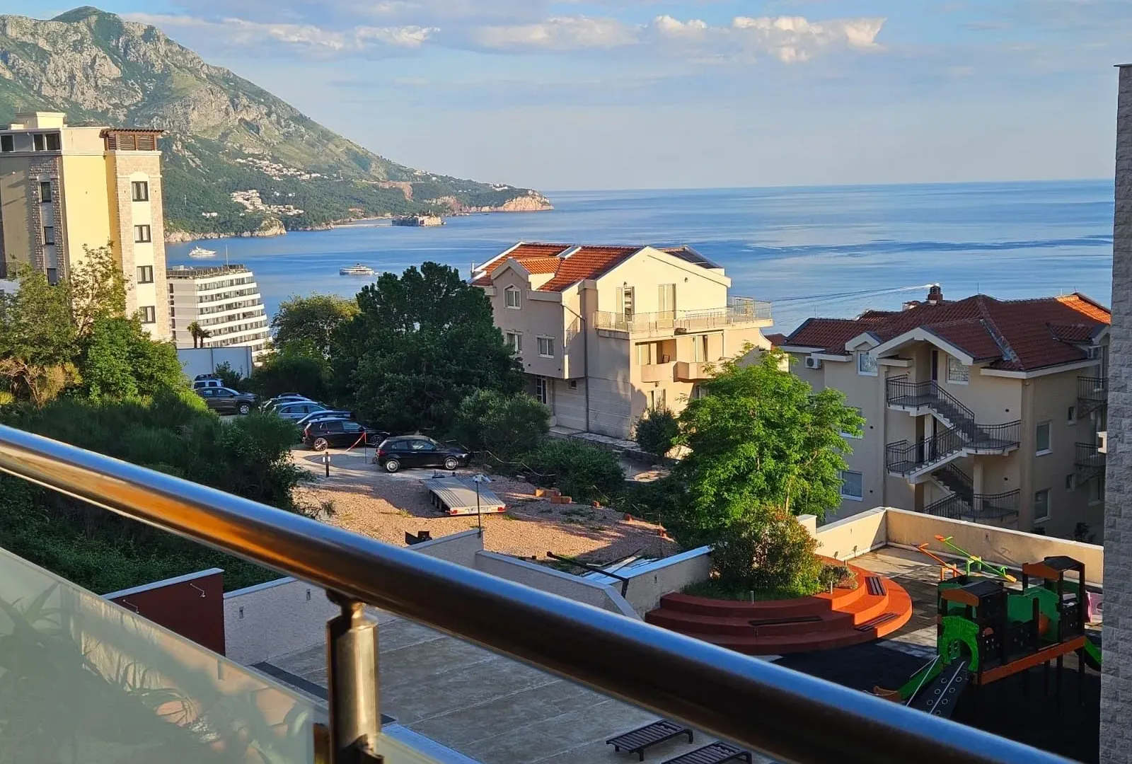 Prodaja, dvosoban stan, 68m², Bečići, Budva