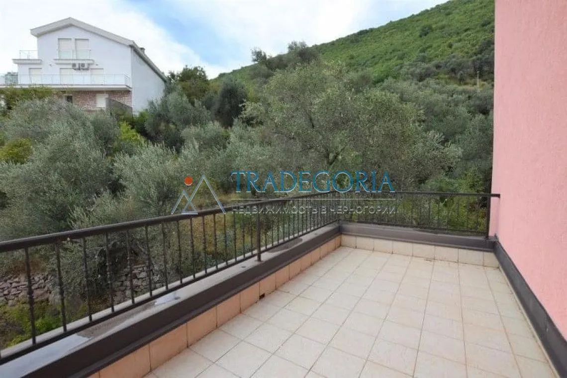 Prodaja, četvorosoban stan, 160m², Petrovac, Budva