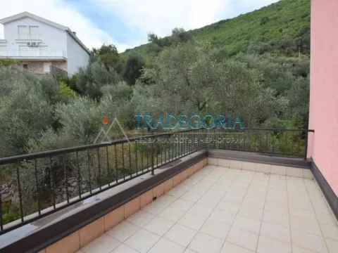 Prodaja, četvorosoban stan, 160m², Petrovac, Budva - image 12