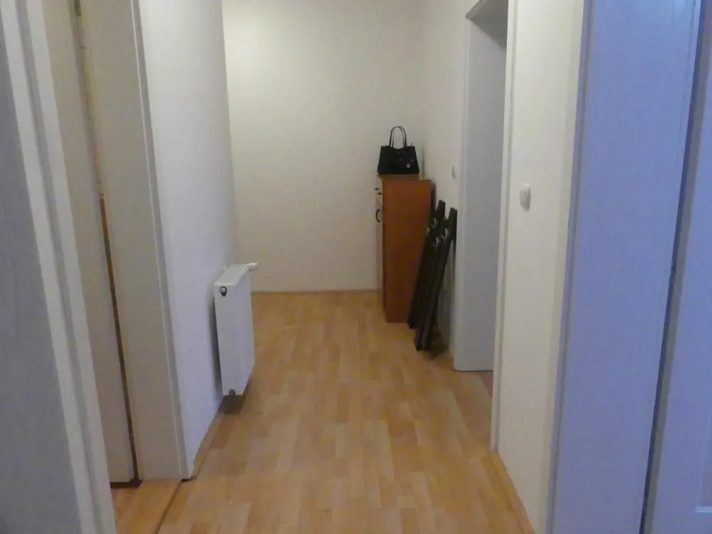 Prodaja, trosoban stan, 79m², Centar, Jagodina