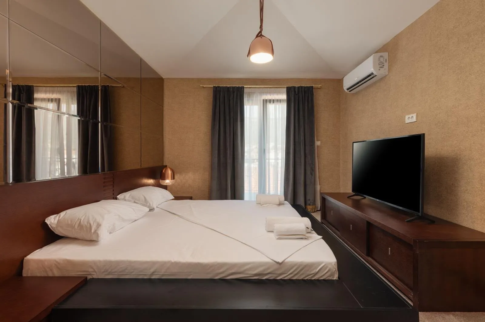Rent, house, 500m², Bonići, Tivat