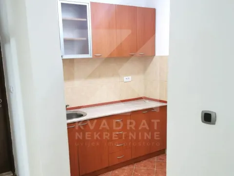 Rent, one bedroom apartment, 44m², Vezirov Most, Podgorica - image 2