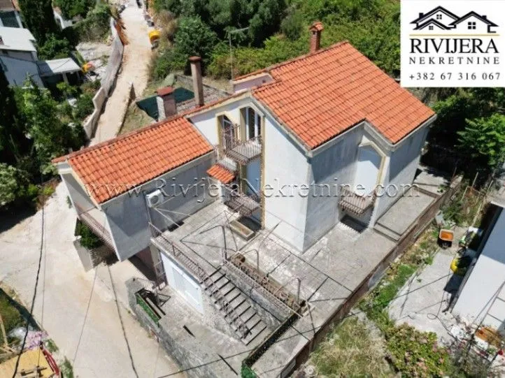 Prodaja, kuća, 220m², Centar, Herceg Novi