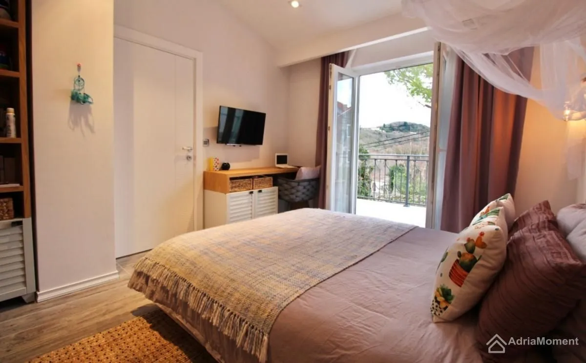 Prodaja, kuća, 132m², Radovići, Tivat