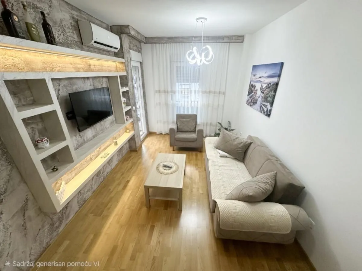Rent, apartment, 40m², Stari Aerodrom, Podgorica