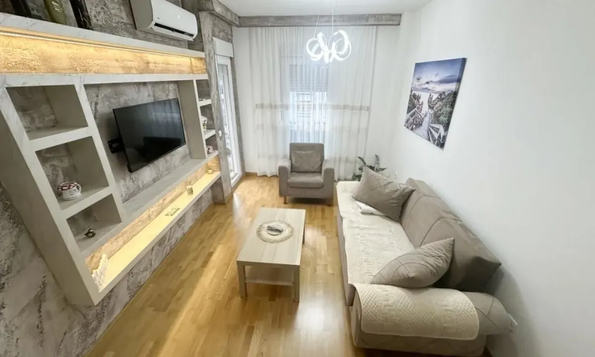 Rent, apartment, 40m², Stari Aerodrom, Podgorica
