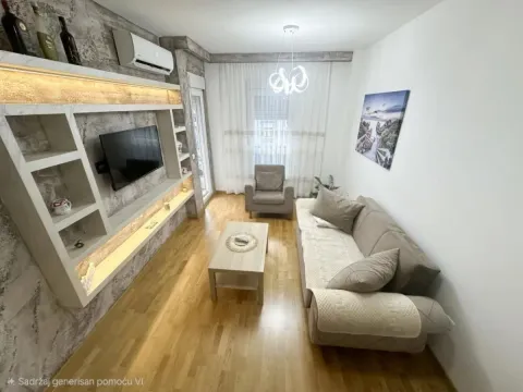 Rent, apartment, 40m², Stari Aerodrom, Podgorica - image 1