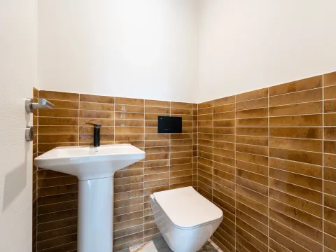 Prodaja, trosoban stan, 137m², Stara Varoš, Podgorica - image 10