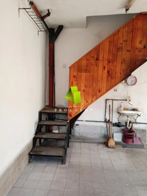Sale, office space, 46m², Medijana, Niš