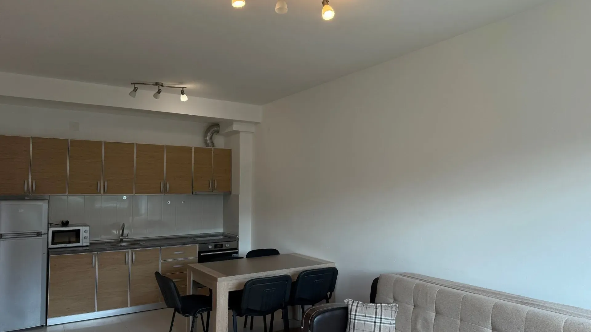 Sale, two bedroom apartment, 43m², Bečići, Budva