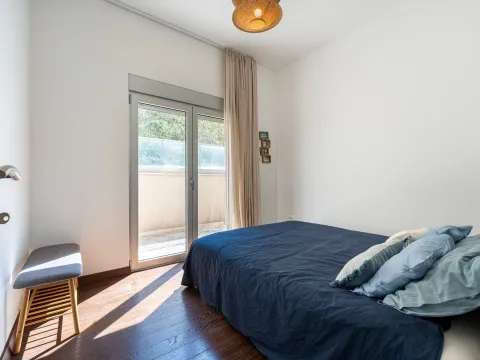 Sale, two bedroom apartment, 82m², Dobrota, Kotor - image 14