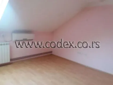 Izdavanje, poslovni prostor, 200m², Zemun Sve Podlokacije, Beograd