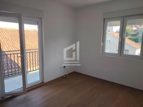 Rent, two bedroom apartment, 60m², Zelenika, Podgorica - image 2