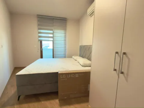 Prodaja, jednosoban stan, 50m², Centar, Podgorica - image 3