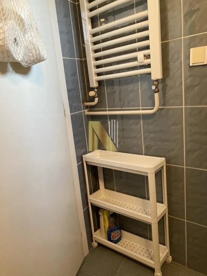 Izdavanje, garsonjera, 28m², Podbara, Novi Sad Sve Podlokacije