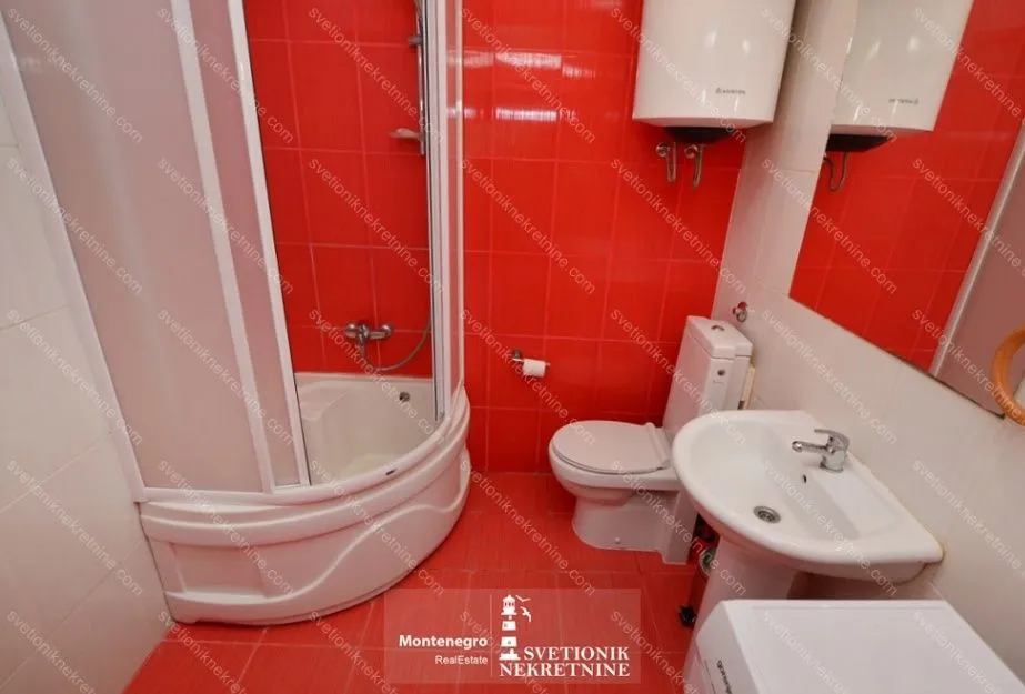Prodaja, trosoban stan, 131m², Igalo, Herceg Novi