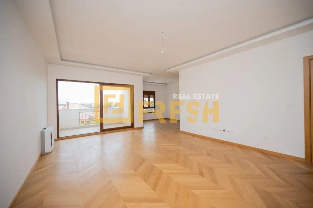 Prodaja, trosoban stan, 142m², Gorica C, Podgorica