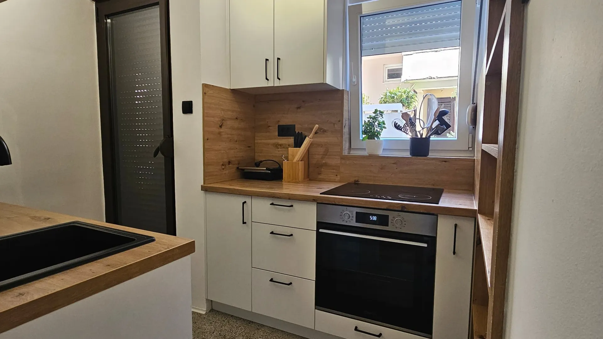 Prodaja, dvosoban stan, 52m², Dubovica, Budva