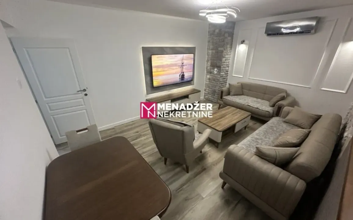 Prodaja, trosoban stan, 74m², Pobrežje, Podgorica