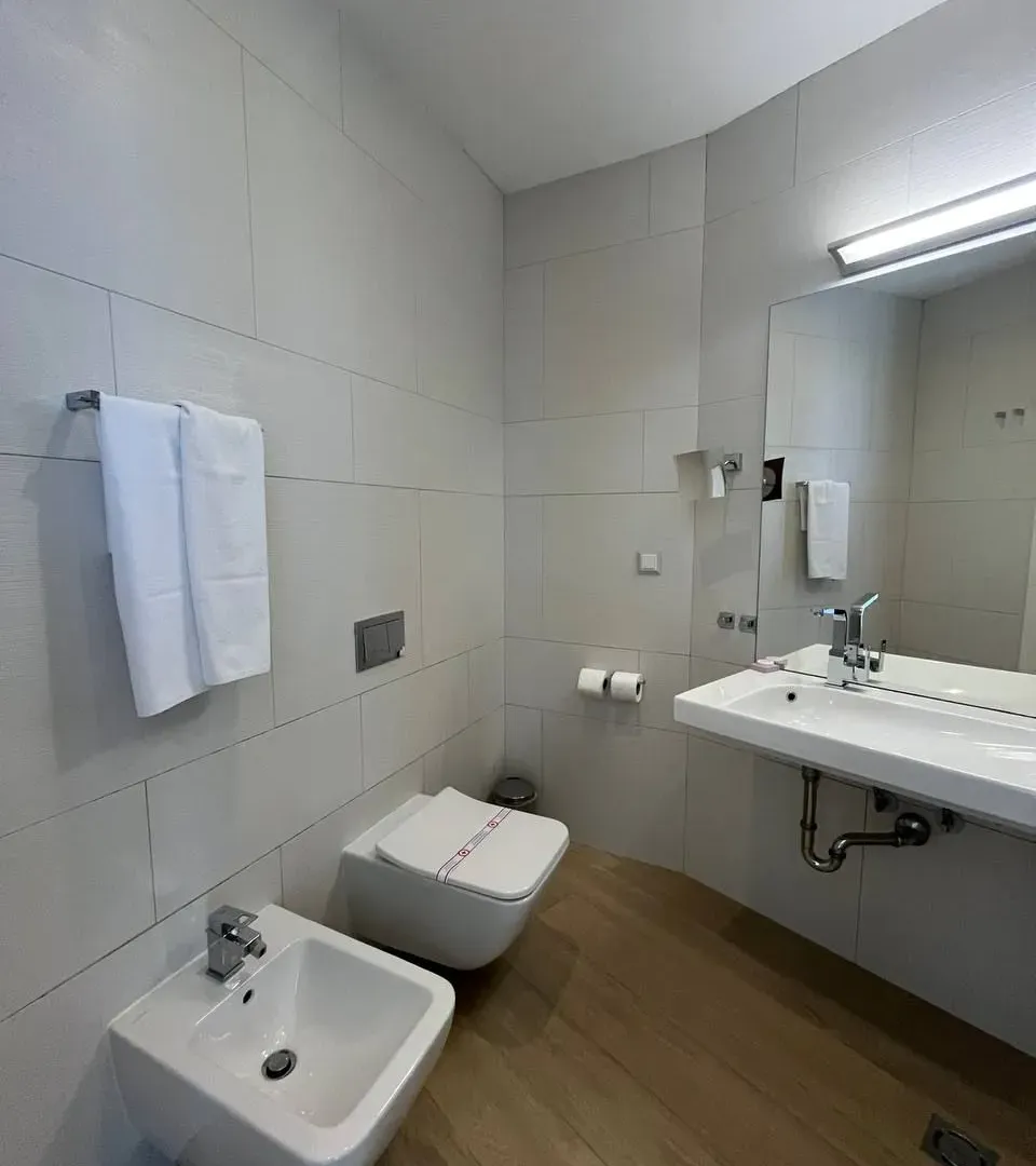 Prodaja, garsonjera, 44m², Budva okolina, Budva